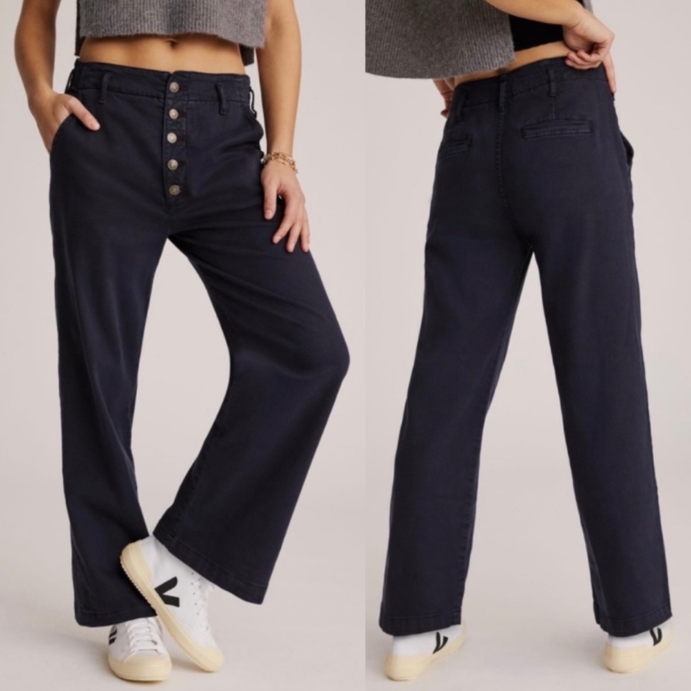 Anthropologie Pilcro Slouchy Chino Pants with Button Fly in Navy size 30